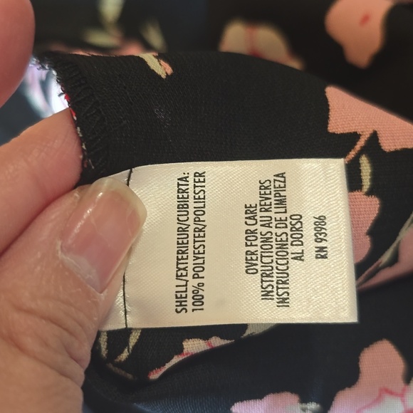 Petite sophisticate blouse - Picture 2 of 2